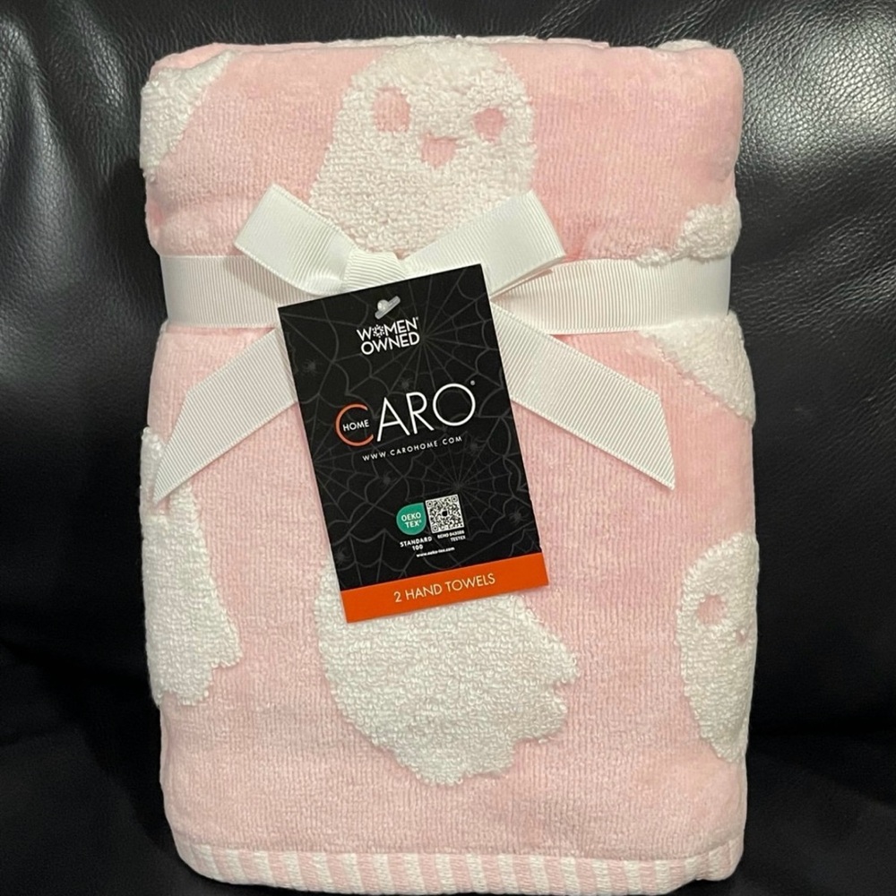 CARO HOME Halloween Pink Ghost Hand Towels, Set of 2 - Pink Ghosts Hand Towels